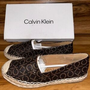 Calvin Klein Women's Popular Ballet Flat, Espresso Logo, Sz 6.5‎